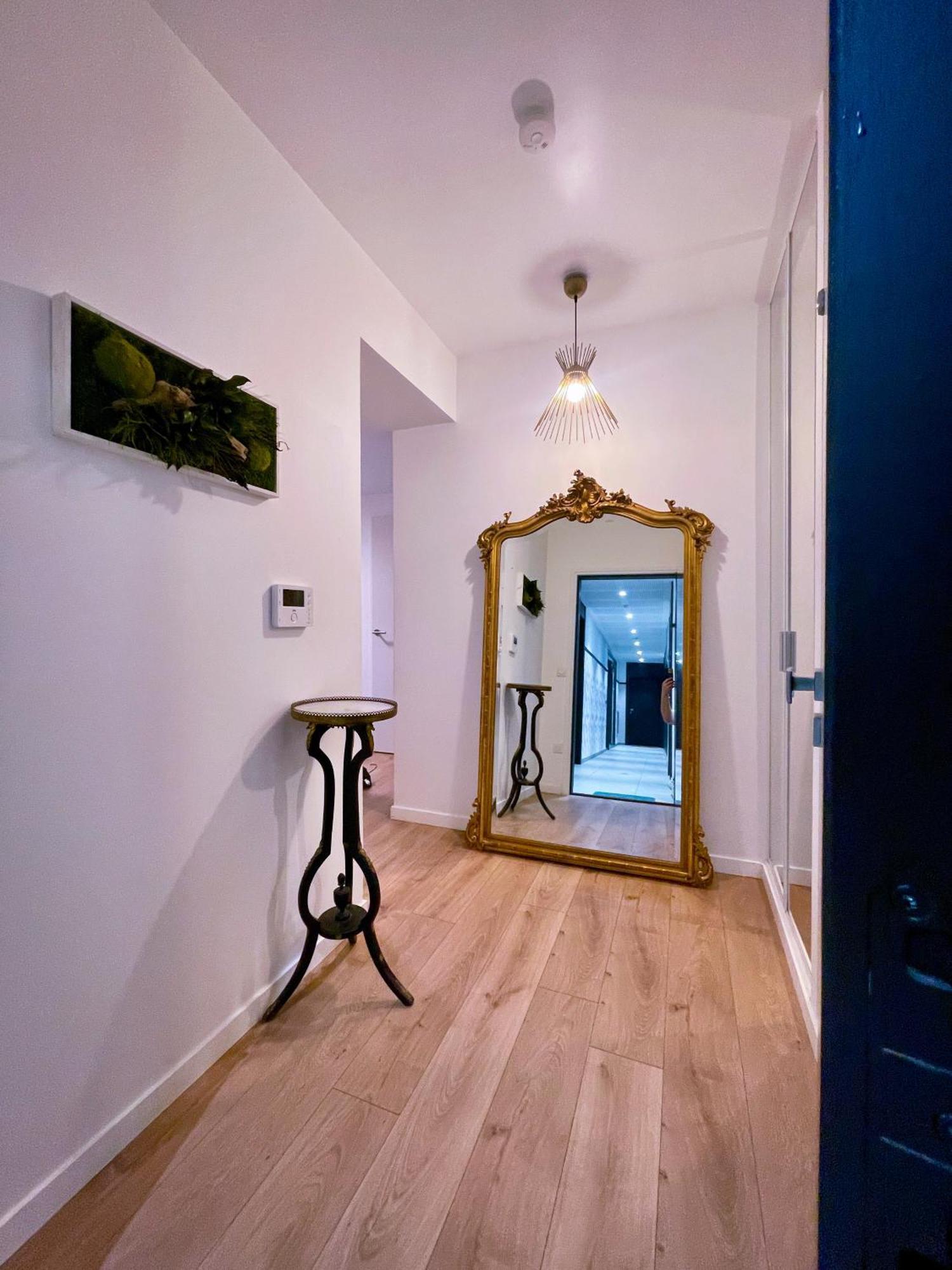 Grand Appartement كليشي المظهر الخارجي الصورة