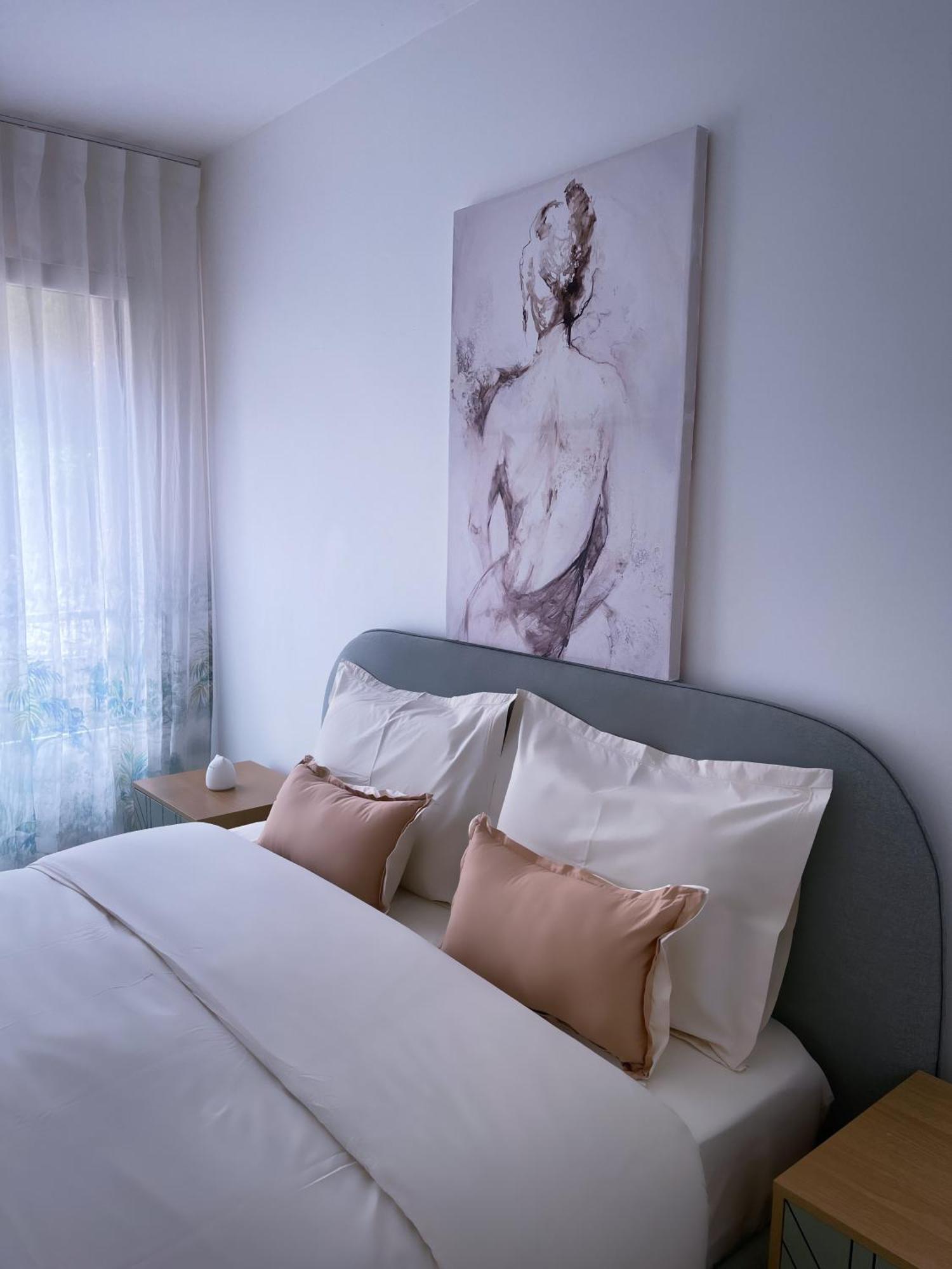 Grand Appartement كليشي المظهر الخارجي الصورة