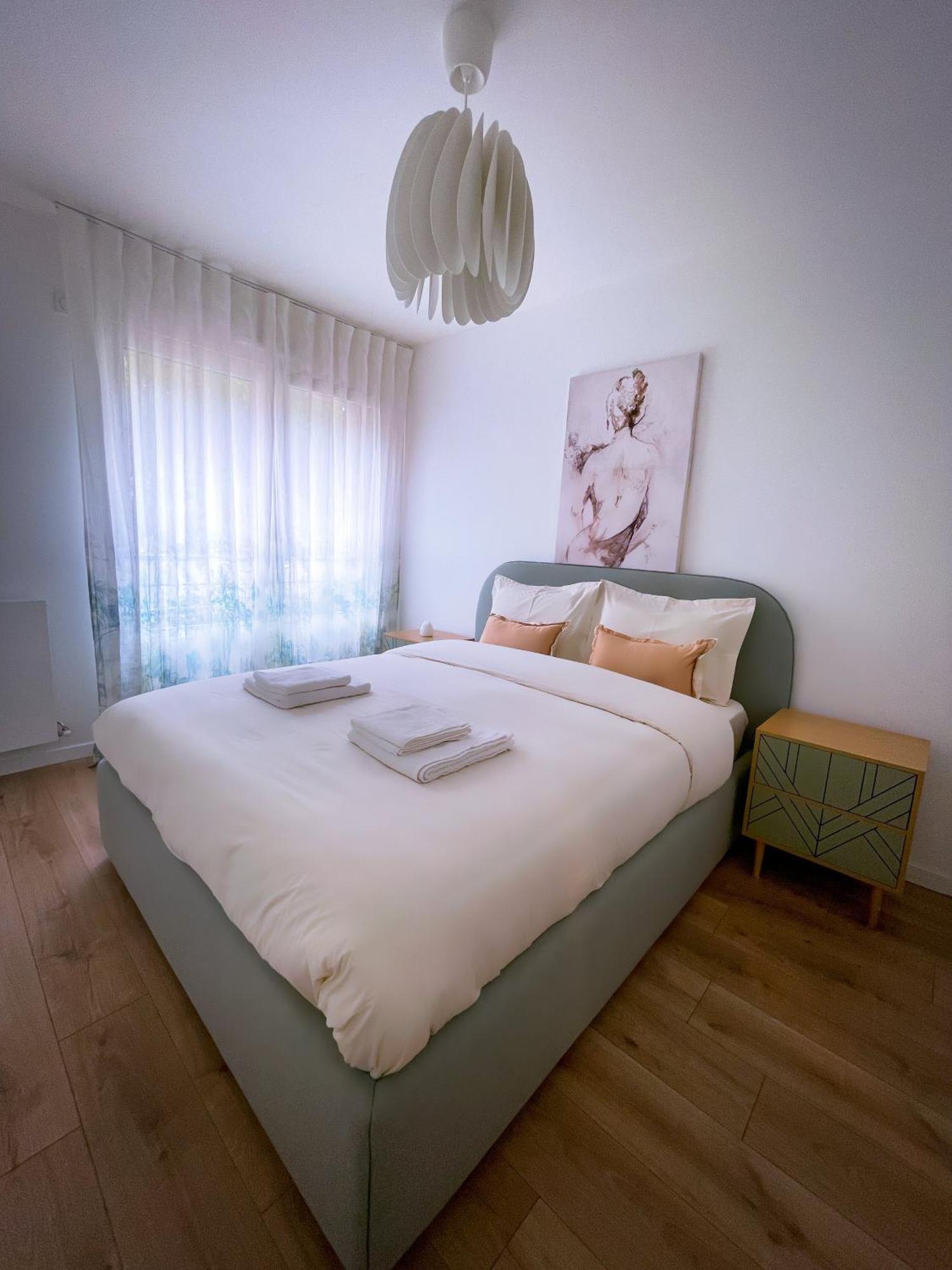 Grand Appartement كليشي المظهر الخارجي الصورة